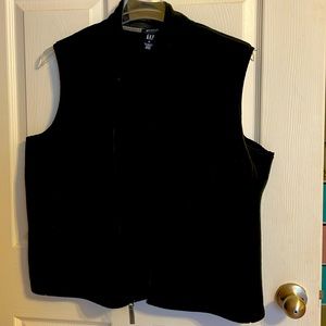 Gap vest  size XL. black. Like new